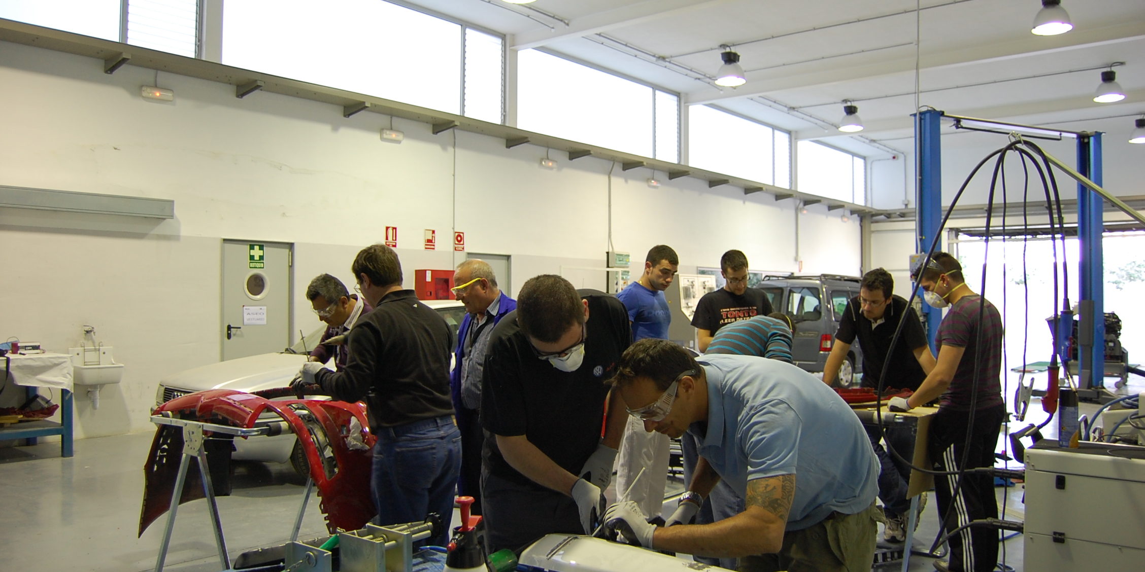 20131115125407052213-curso-practica-automocion-plasticos-026