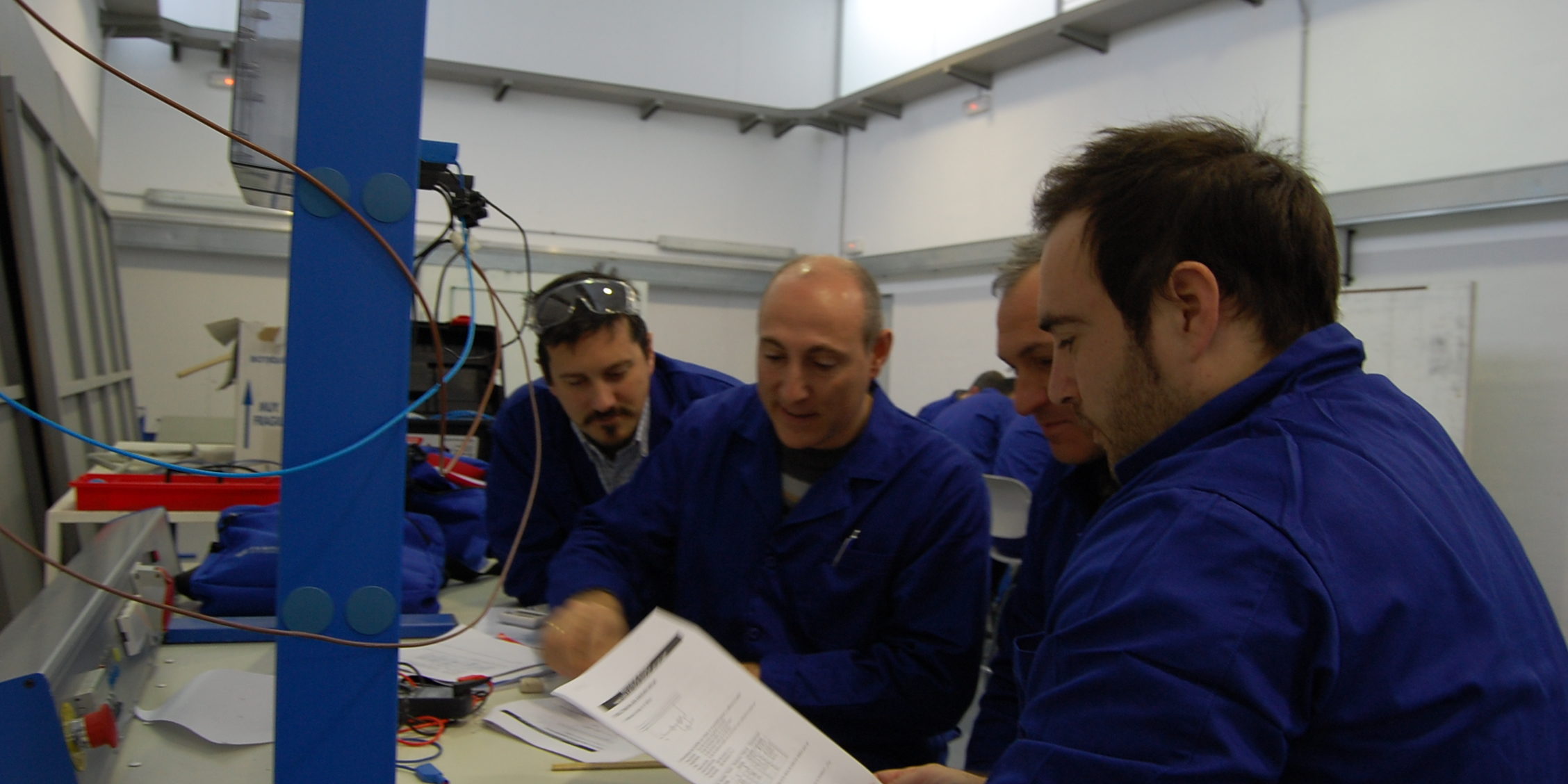 20141224134350011113-formacion-ocupacional-electricidad-009