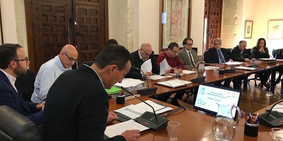 20180328142449mesa-redonda