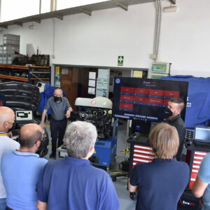 Información técnica de reparación y mantenimiento de vehículos